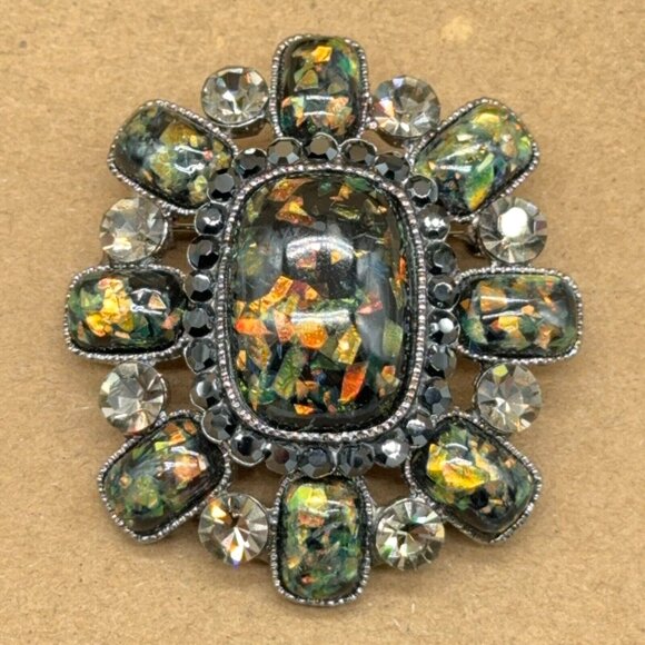 SNK Jewelry - SNK Confetti Brooch Silver Tone Metallic Iridescent Green Gold Smoky Faceted 2"